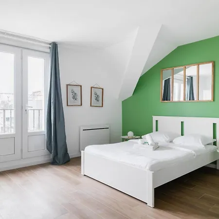 Studio 20m2 Lumineux Avec Balcon - 2p * La Courneuve