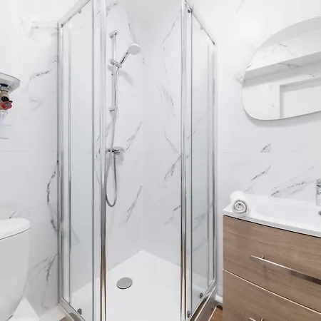Studio 20m2 Lumineux Avec Balcon - 2p *